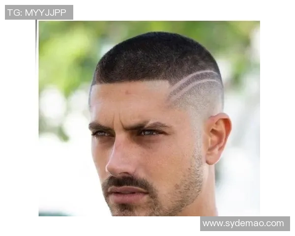 足球明星耳饰搭配男生时尚指南展现个性魅力与运动风格完美结合